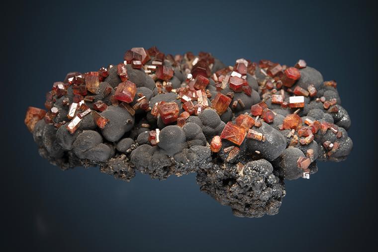 VANADINITE on PSILOMELANE